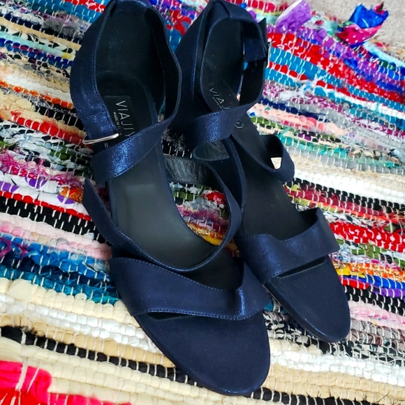 VIAJIYU ITALIAN METALLIC INDIGO WEDGE VEGAN SANDAL SZ 8.5 39 - Picture 1 of 4